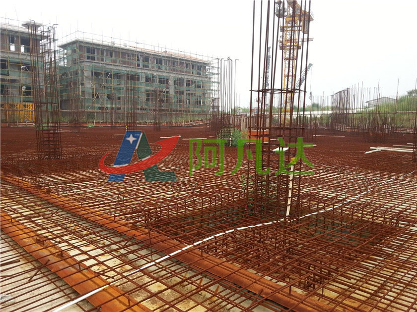 工程鋼筋除銹劑使用現(xiàn)場(chǎng)